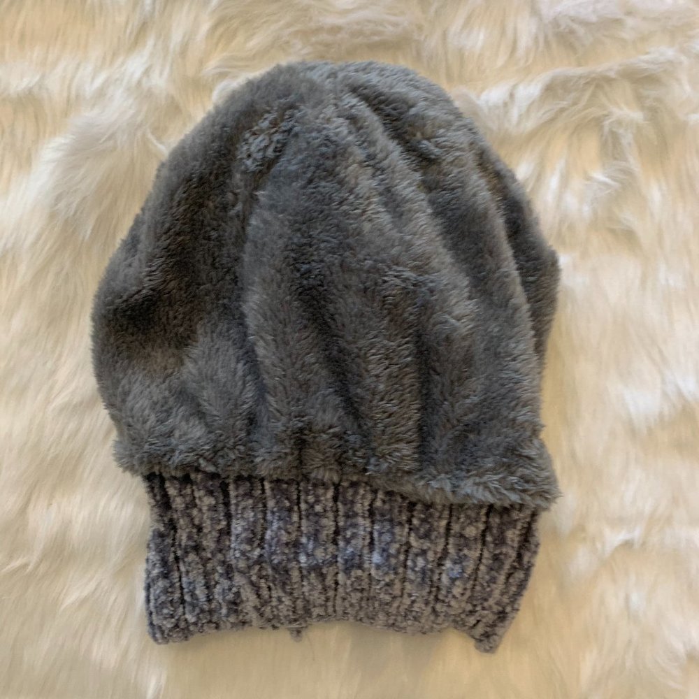 Super Soft & Cozy GRAY Chenille Beanie Winter Hat - Picture 8 of 8